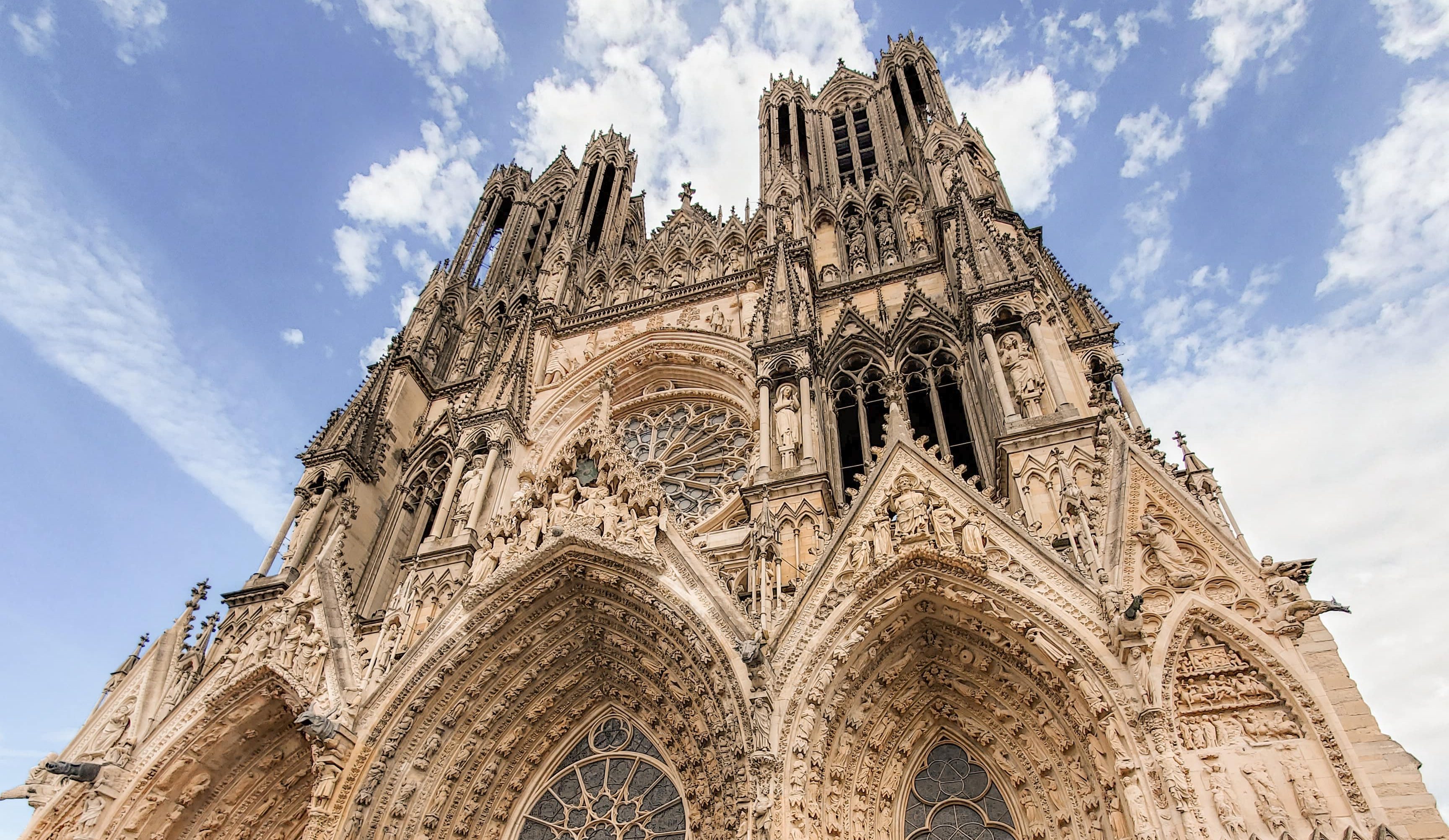 Cathédrale Notre-Dame de Reims | Escape Travels